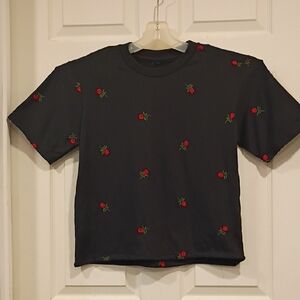 NWT Eighty-Eight Brand Embroidered All Over Rosebud Cropped Boxy Top/ Size Med